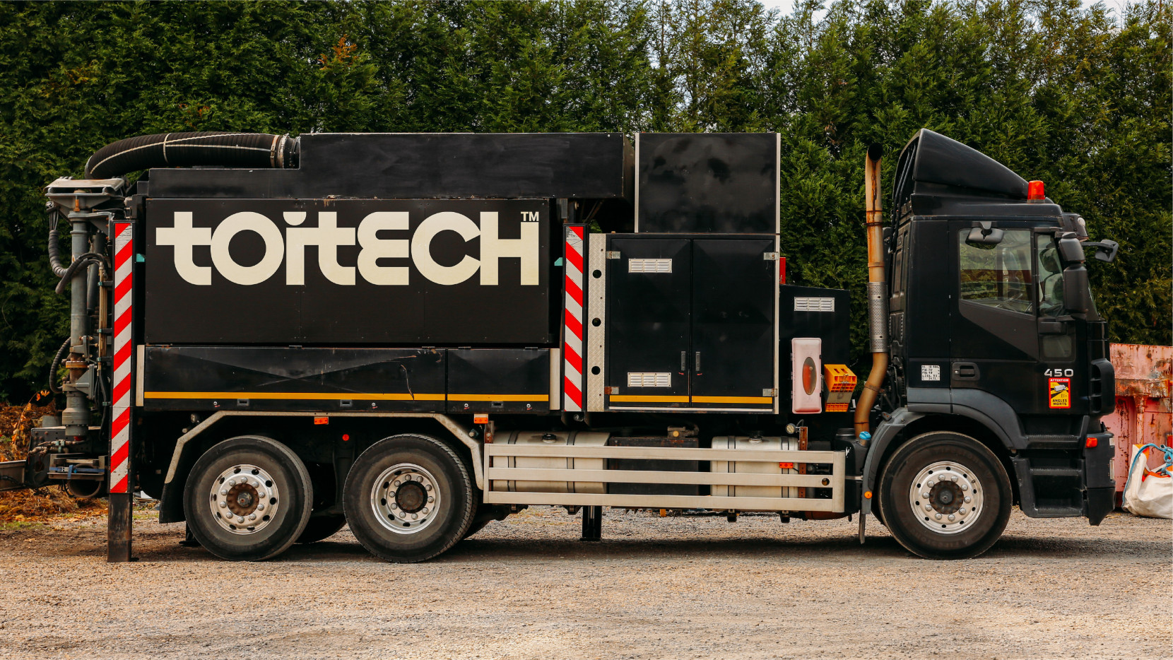 TOITECH 5628 - Nash and Young